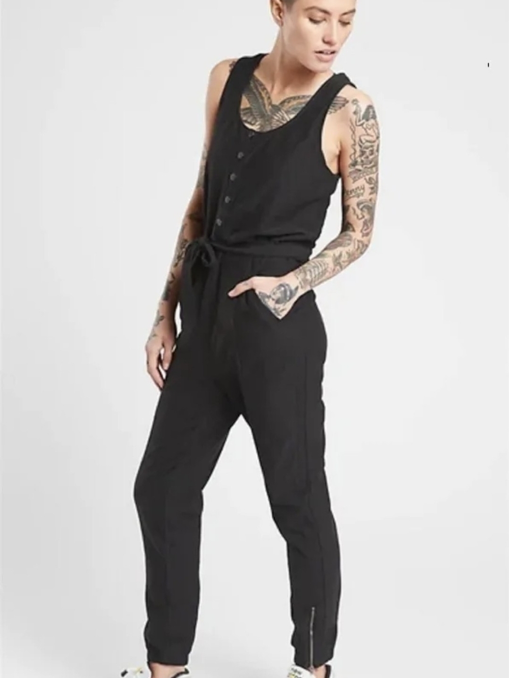 Athleta Farallon Romper Jumpsuit Black Button Front Tie Waist Womens Size 4